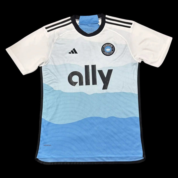 Charlotte Maillot Domicile 25/26 — vue 1