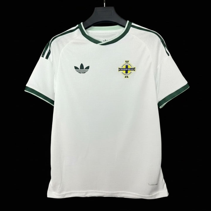 Irlande du Nord Maillot Extérieur 26/27 — vue 1