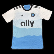 Charlotte Maillot Domicile 25/26 — vue 1