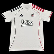 Besiktas Maillot Domicile 25/26 — vue 1