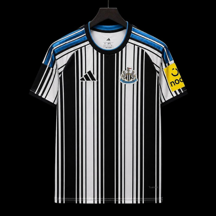 Newcastle Maillot Domicile 26/27 — vue 1