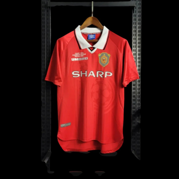 Manchester Utd Maillot Rétro 1999 — vue 1