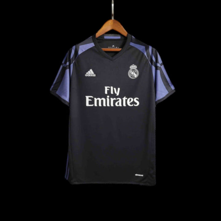 R.Madrid Maillot Rétro 16/17 — vue 1